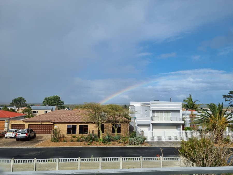 3 Bedroom Property for Sale in Heuningkloof Western Cape